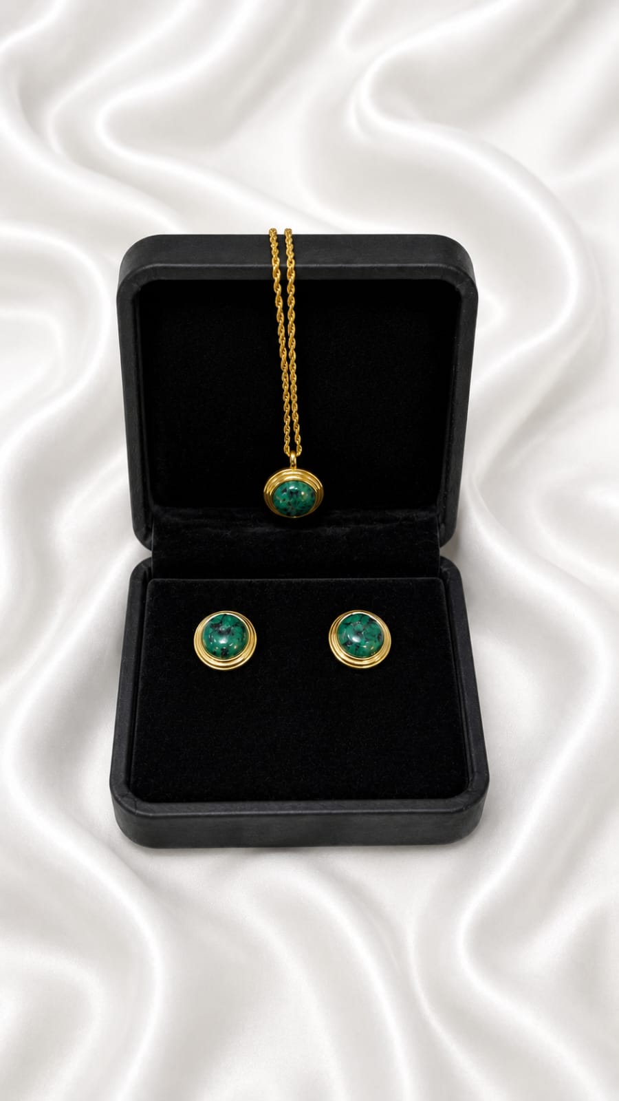 Emerald Elegance Pendant & Stud Earrings Set