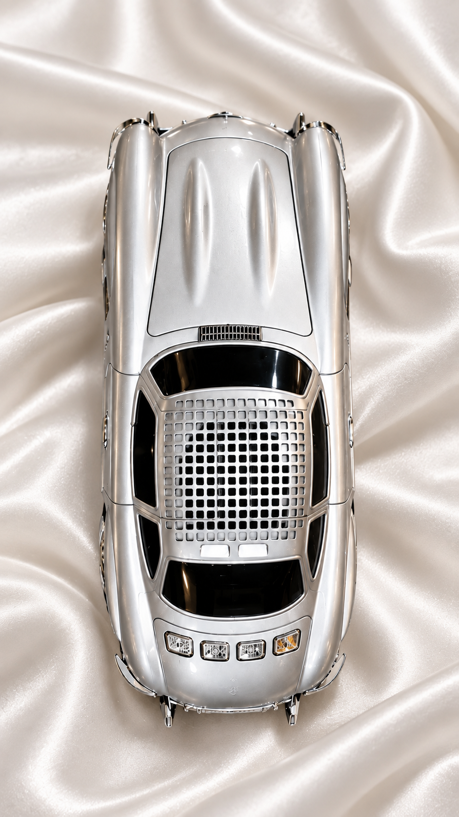 Silver Vintage Car Bluetooth Speaker | Metal Showpiece