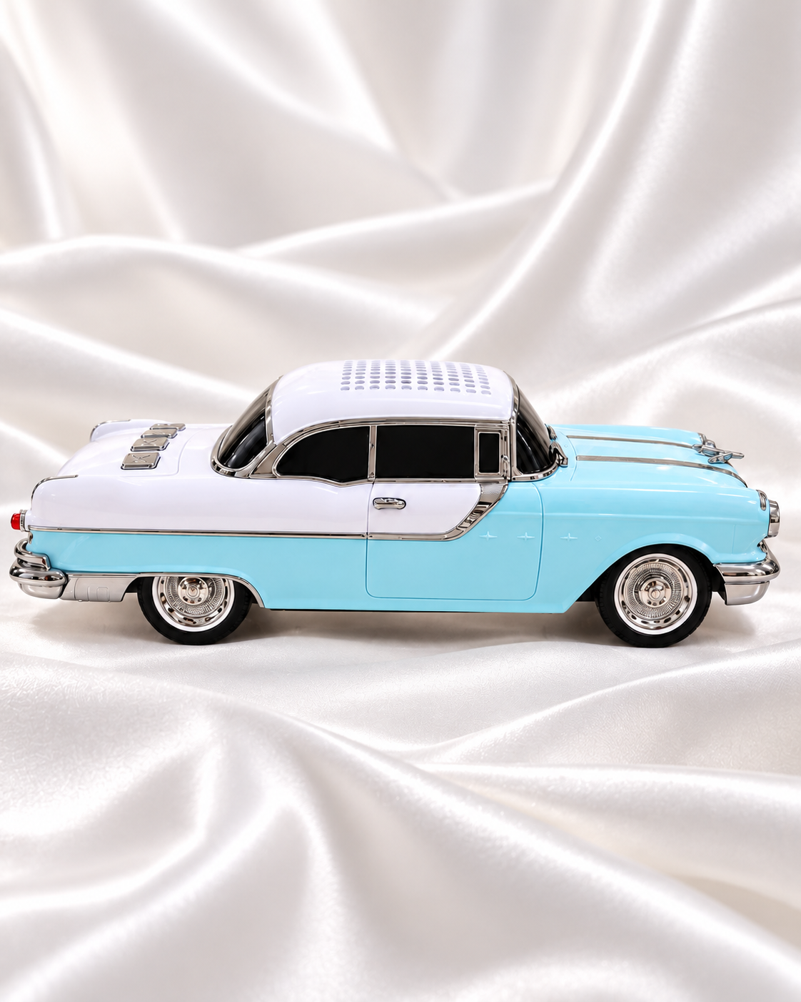 Blue & White Vintage Car Bluetooth Speaker | Metal Showpiece
