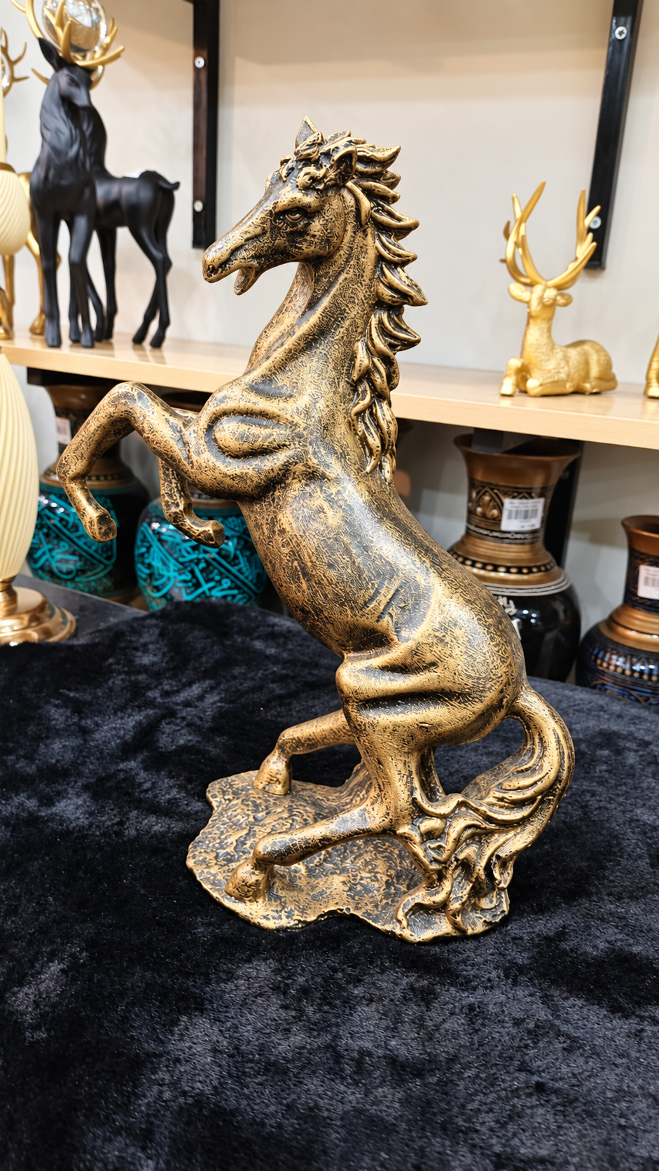 Antique Gold Rearing Horse Statue.                                          ✅ FREE HOME DELIVERY