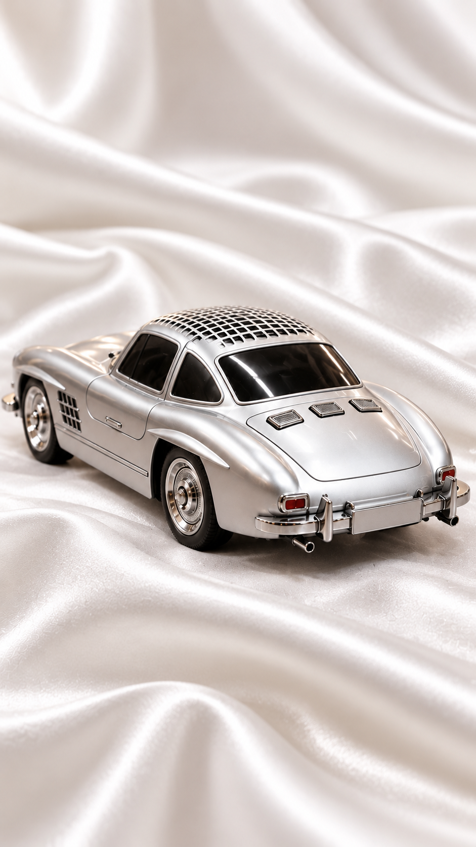 Silver Vintage Car Bluetooth Speaker | Metal Showpiece